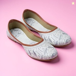 Priyansh Enterprises Women Flats Sandal